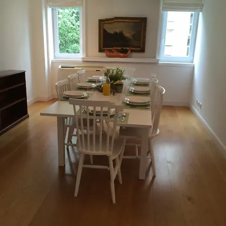 Apartman Saldanhalux *
